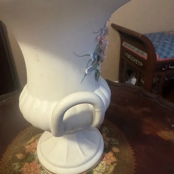 vintage Lefton China handled vase, model #1776, - Picture 2 of 10